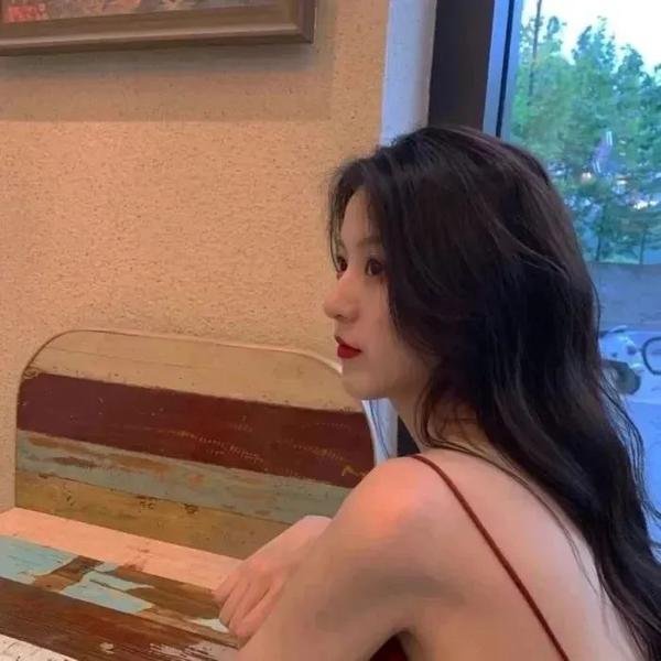 你的肌肤如此光滑